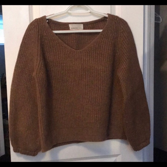 Babaton 1-01 sweater - Picture 2 of 4